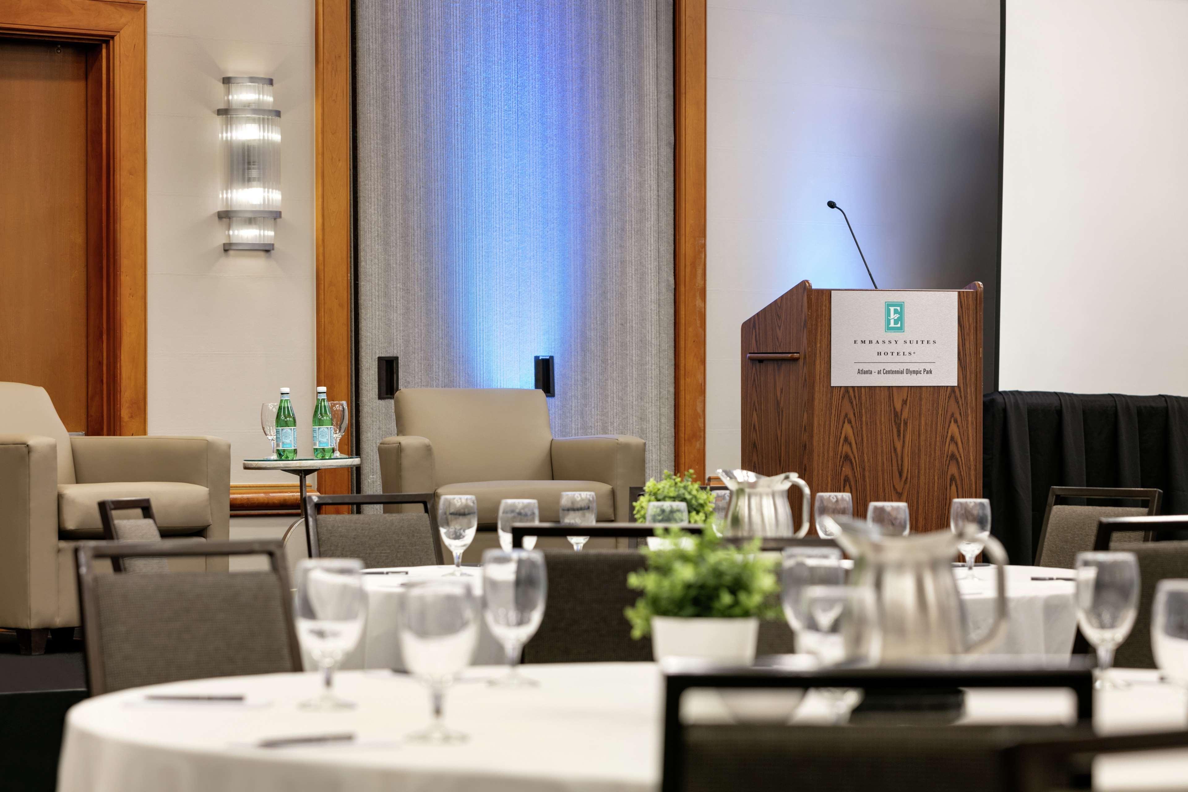 Embassy Suites By Hilton Atlanta At Centennial Olympic Park Ngoại thất bức ảnh