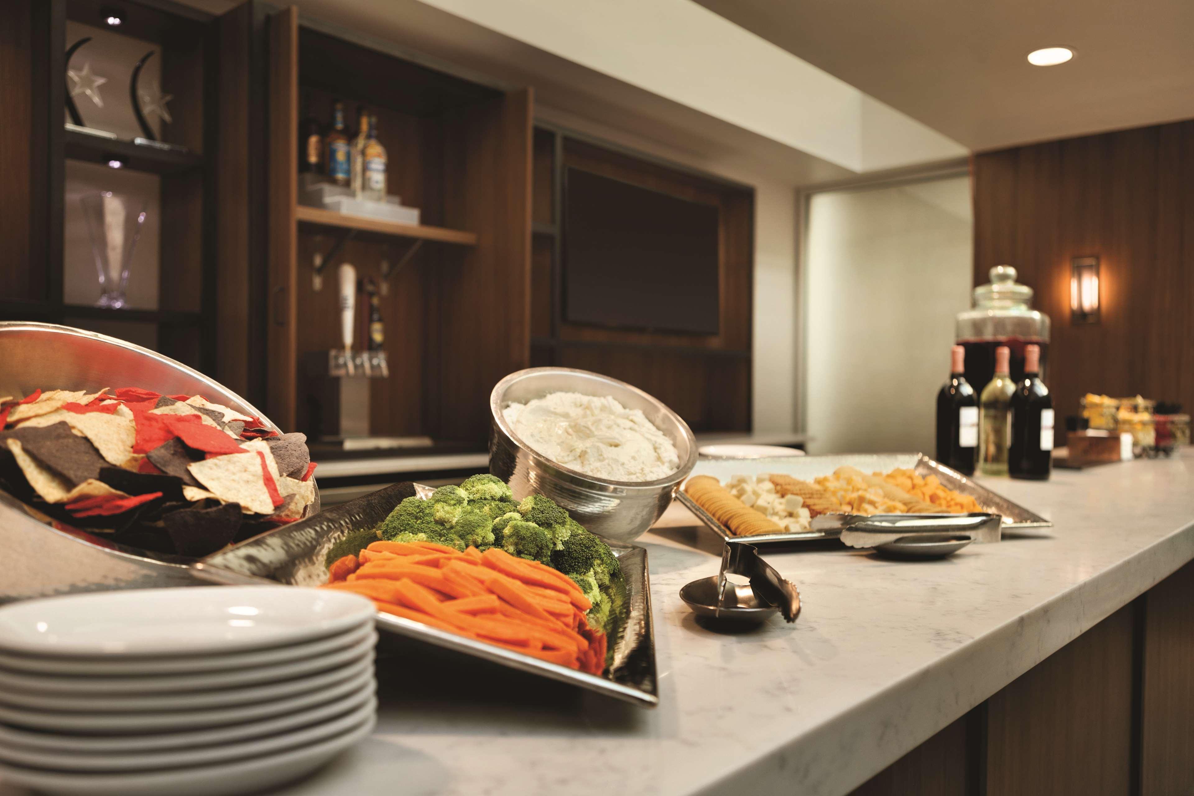 Embassy Suites By Hilton Atlanta At Centennial Olympic Park Ngoại thất bức ảnh
